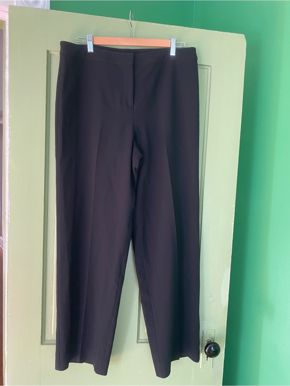St John Cavir Classic Black Straight-Leg pants 12